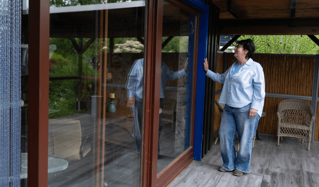 Die alten Glasbausteine wurden durch Fenster ersetzt.